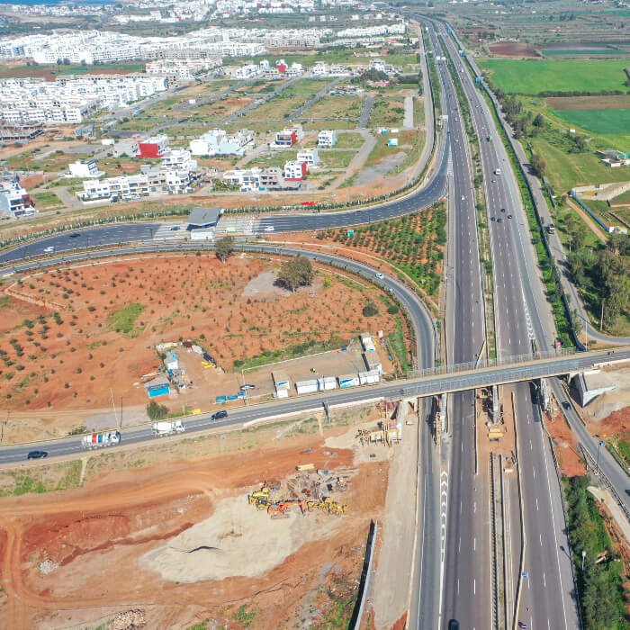 Relief côtier et terrains urbains
