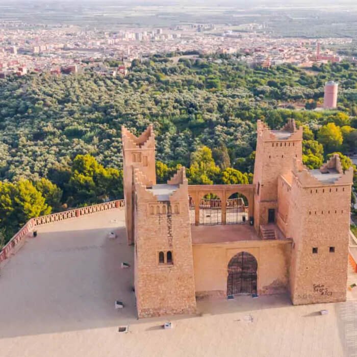 Relief varié et terrains agricoles ou vallonnés